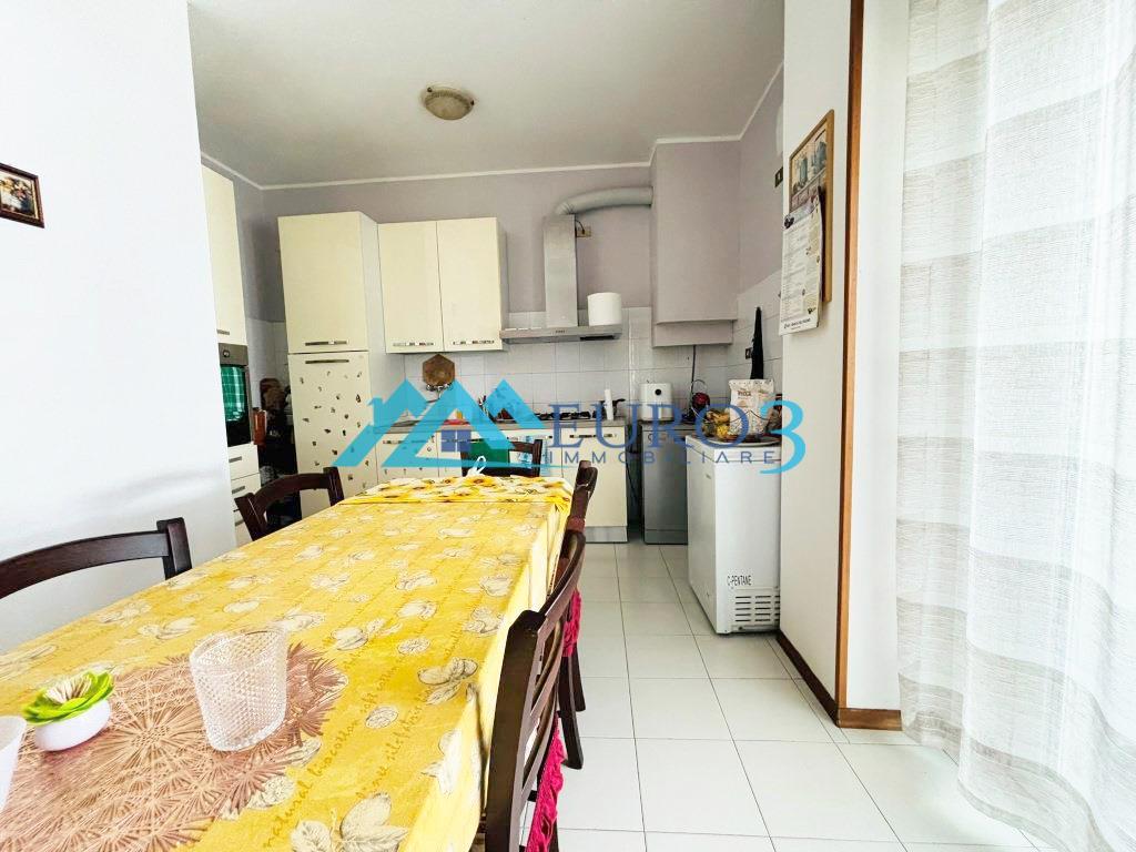 3783 APARTMENT SALE CASTEL DI LAMA5