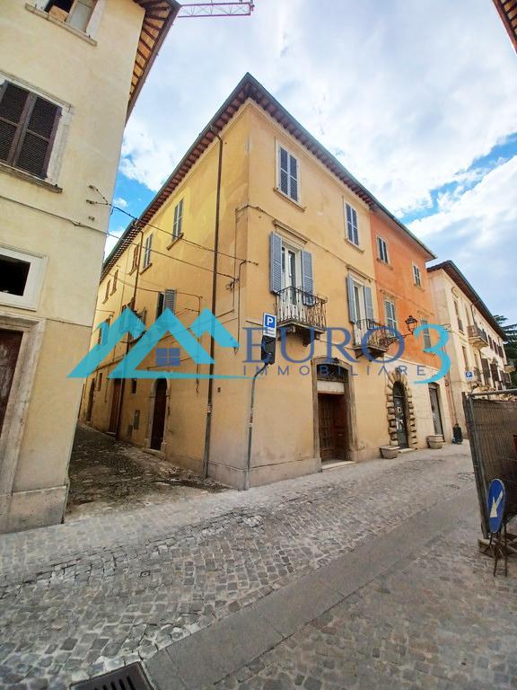 3808 - DETACHED HOUSE - SALE - € 190000 - ASCOLI PICENO CENTER