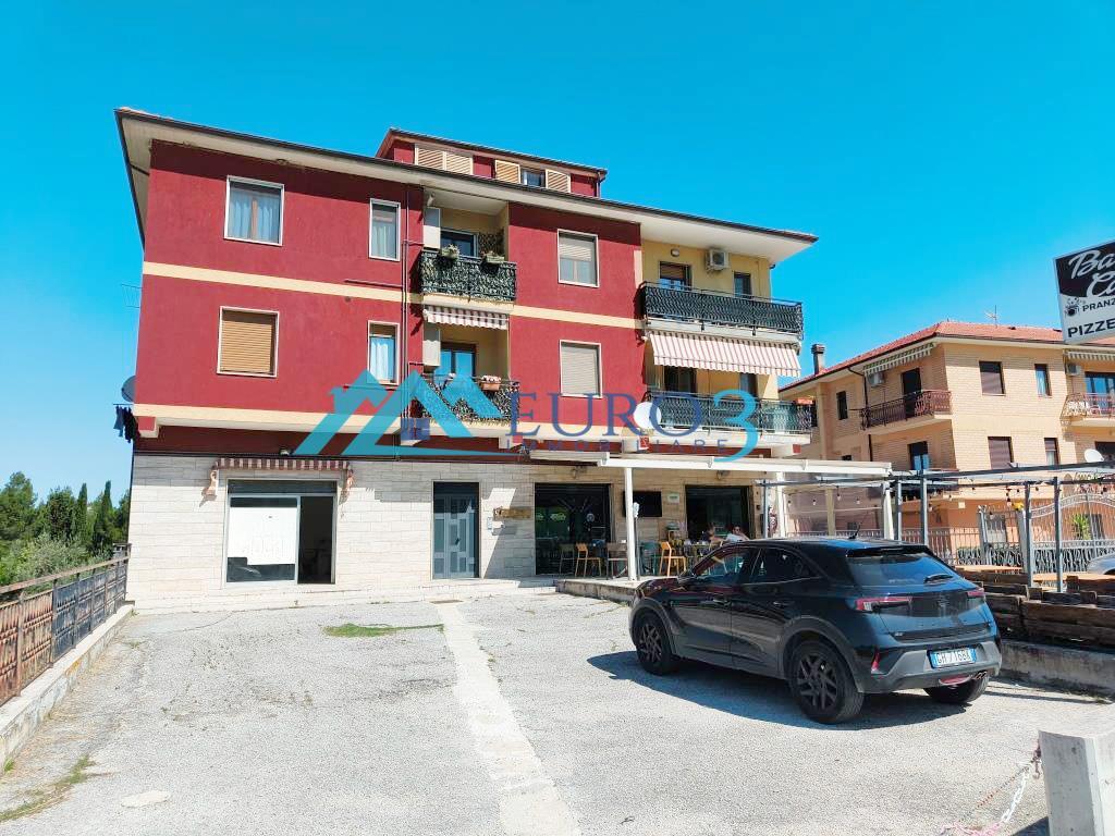 <span class='testorotoimmob'>3854 - COMMERCIAL PREMISES - SALE - MALTIGNANO BOXES OF MALTIGNANO</span>