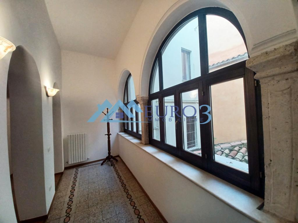 3894 - APPARTAMENTO - AFFITTO - € 600 - ASCOLI PICENO CENTRO
