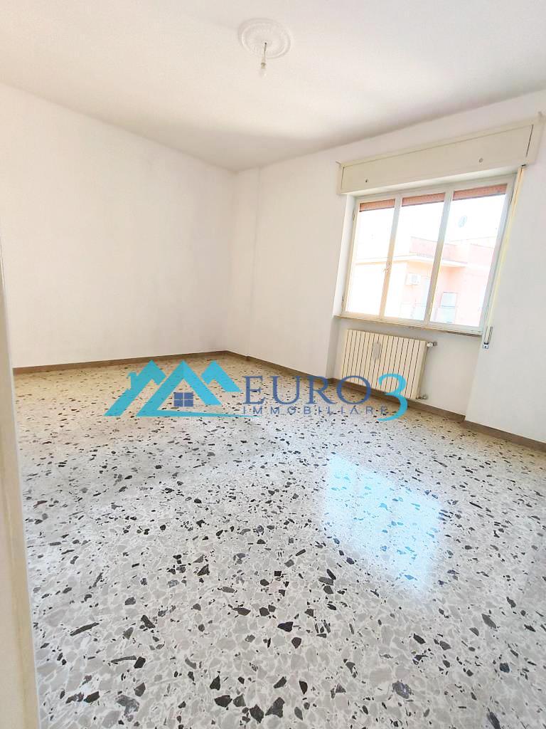 <span class='testorotoimmob'>3910 - APARTMENT - SALE - ASCOLI PICENO FIELD PARIGNE</span>