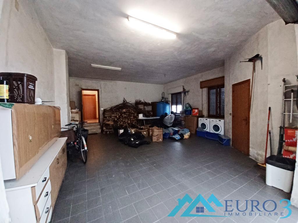 3929 APPARTAMENTO VENDITA CASTORANO11