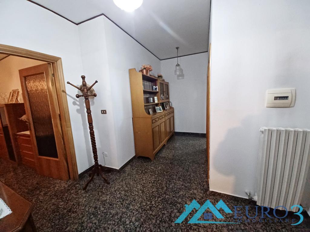 3929 APPARTAMENTO VENDITA CASTORANO2