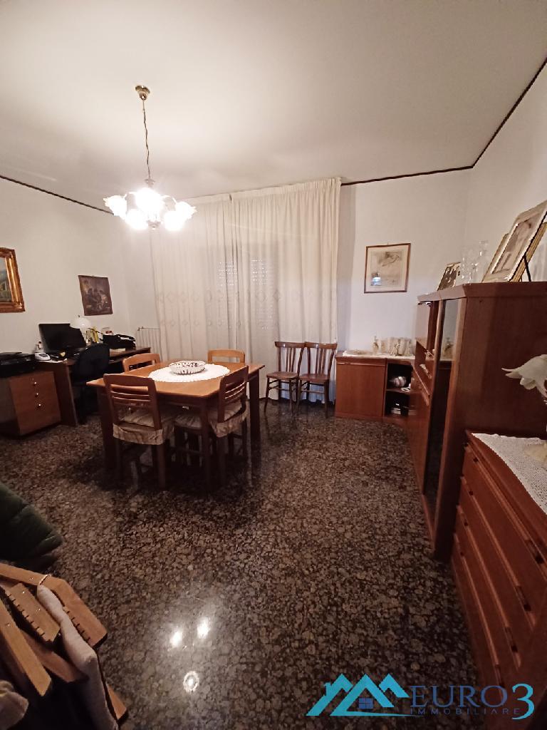 3929 APPARTAMENTO VENDITA CASTORANO3