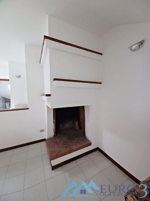 3931 APPARTAMENTO VENDITA APPIGNANO DEL TRONTO11