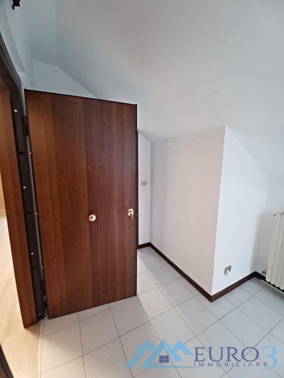 3931 APPARTAMENTO VENDITA APPIGNANO DEL TRONTO5