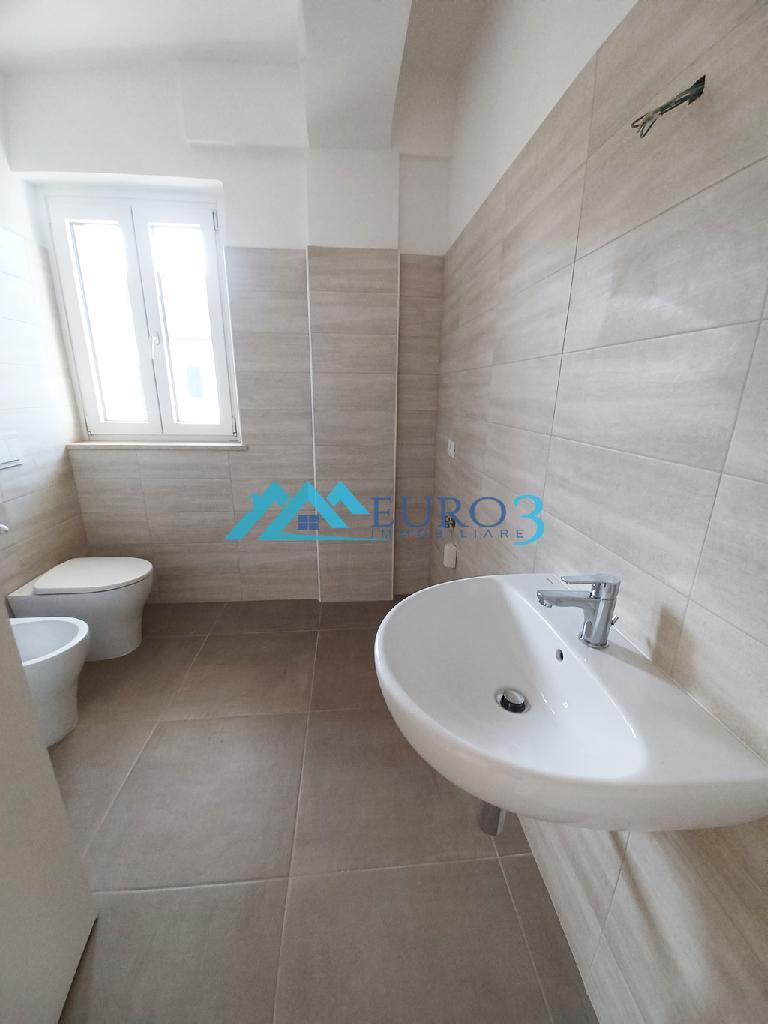 3932 APPARTAMENTO AFFITTO ROCCAFLUVIONE16