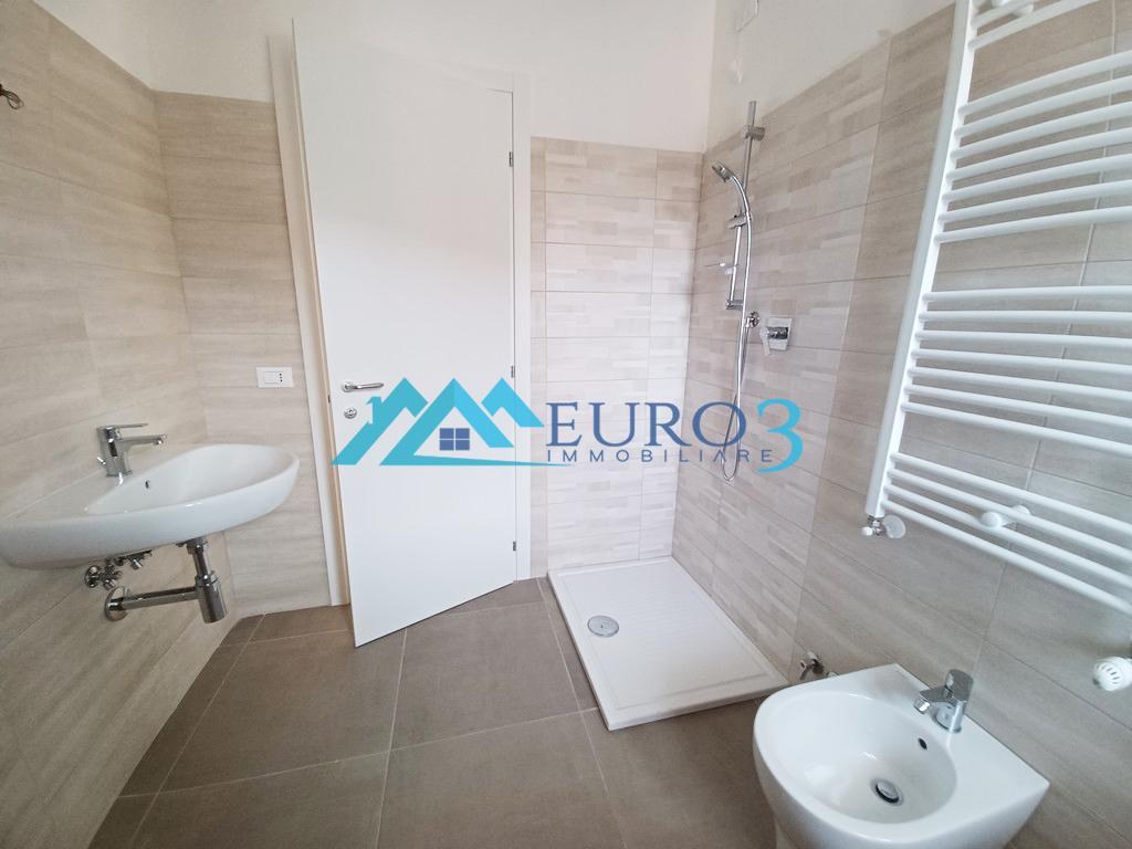 3932 APPARTAMENTO AFFITTO ROCCAFLUVIONE17