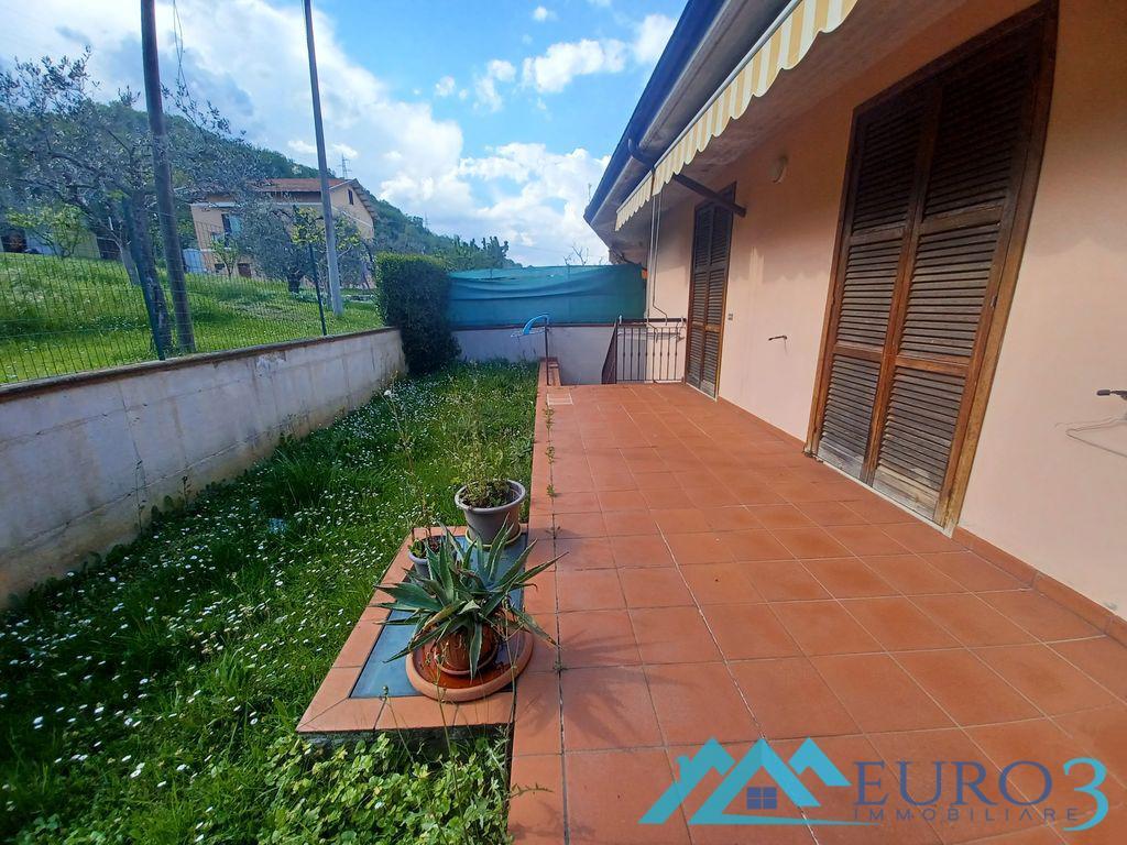3948 VILLA A SCHIERA VENDITA ASCOLI PICENO10