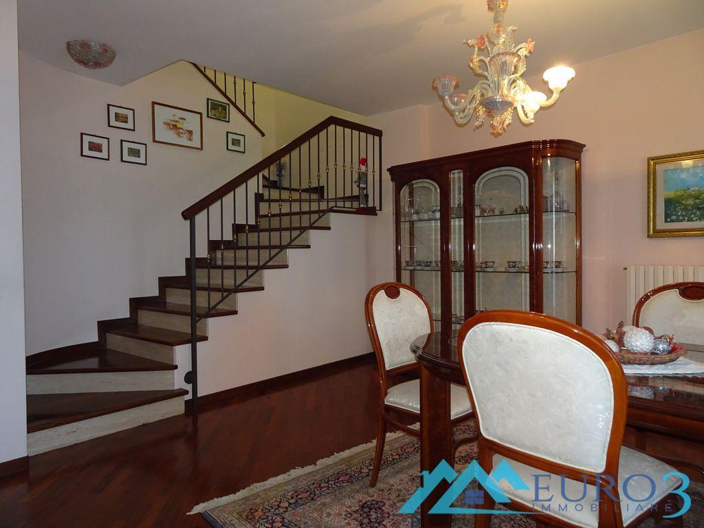 3948 VILLA A SCHIERA VENDITA ASCOLI PICENO17