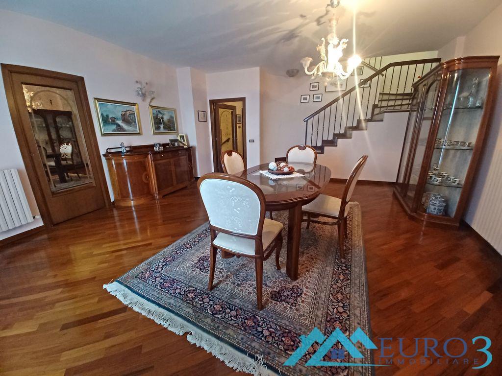 3948 VILLA A SCHIERA VENDITA ASCOLI PICENO7