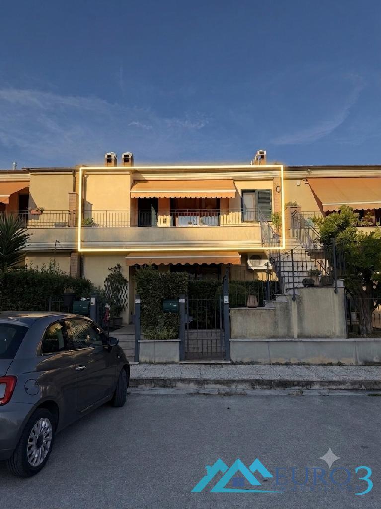 <span class='testorotoimmob'>3958 - APARTMENT - SALE - MONTEFIORE DELL'ASO</span>