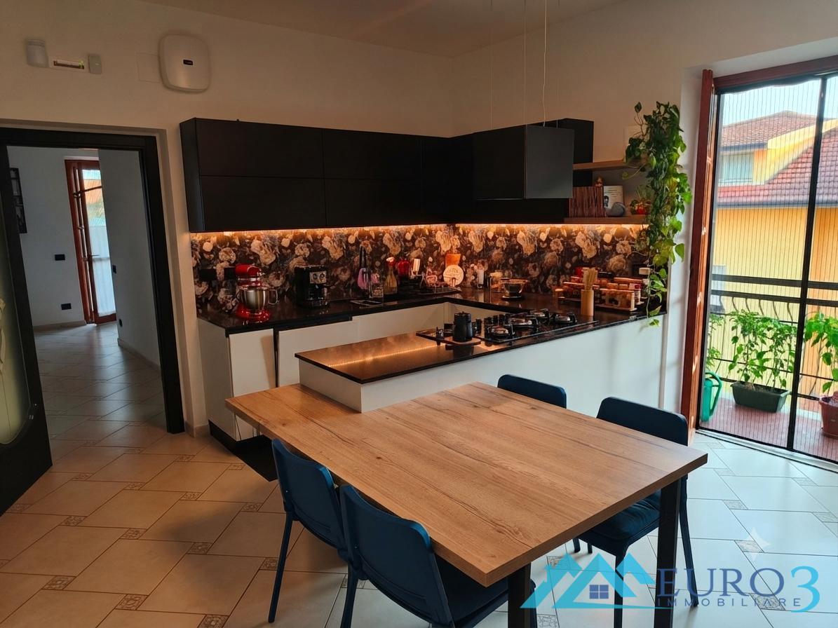 <span class='testorotoimmob'>3961 - APARTMENT - SALE - CASTEL DI LAMA</span>