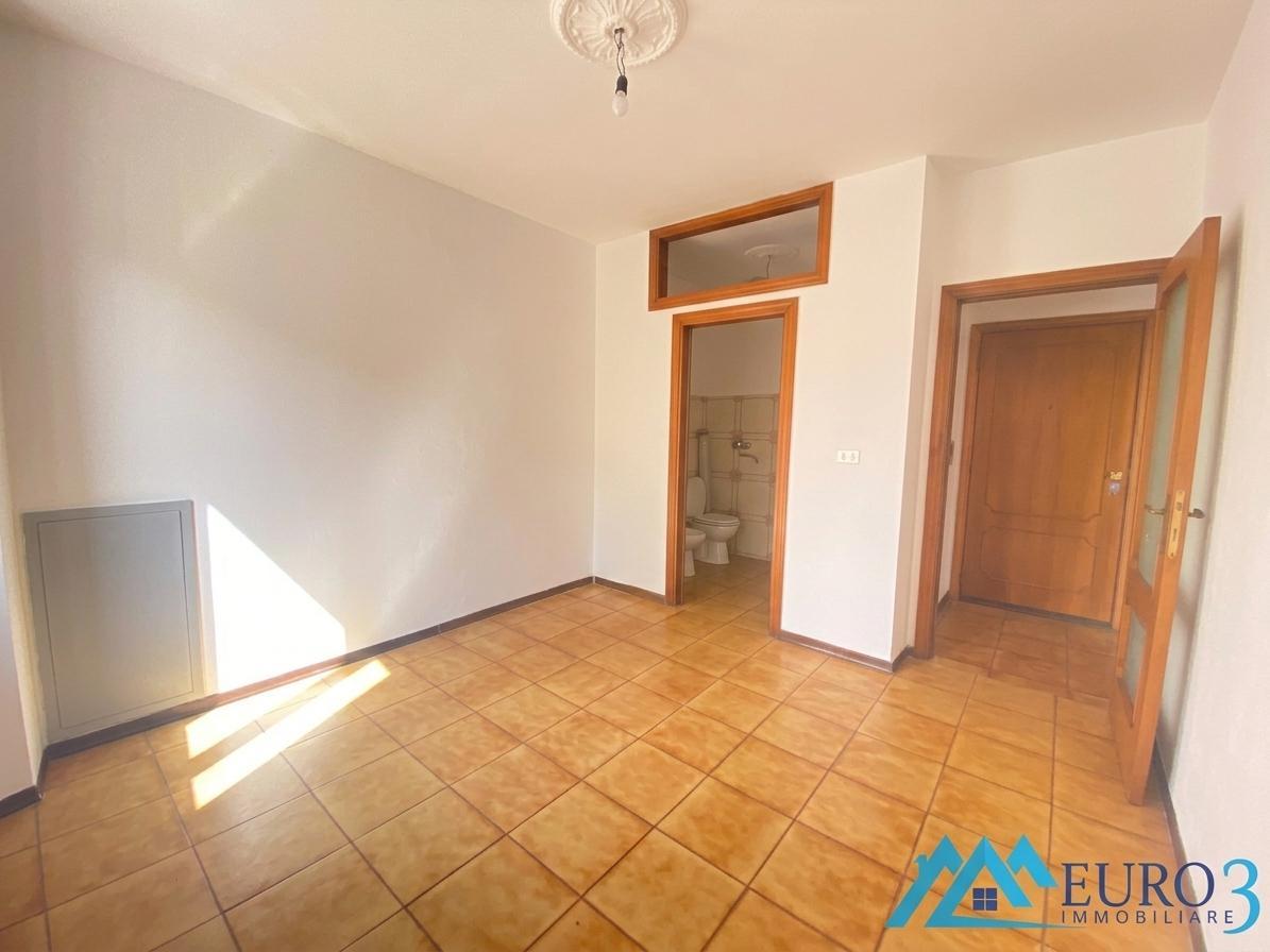 3965 APPARTAMENTO VENDITA ASCOLI PICENO4