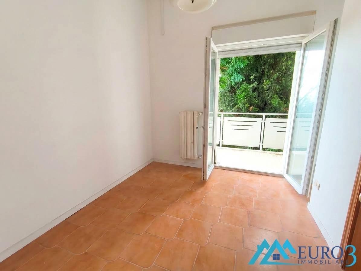 <span class='testorotoimmob'>3966 - APARTMENT - SALE - ASCOLI PICENO POGGIO DI BRETTA</span>